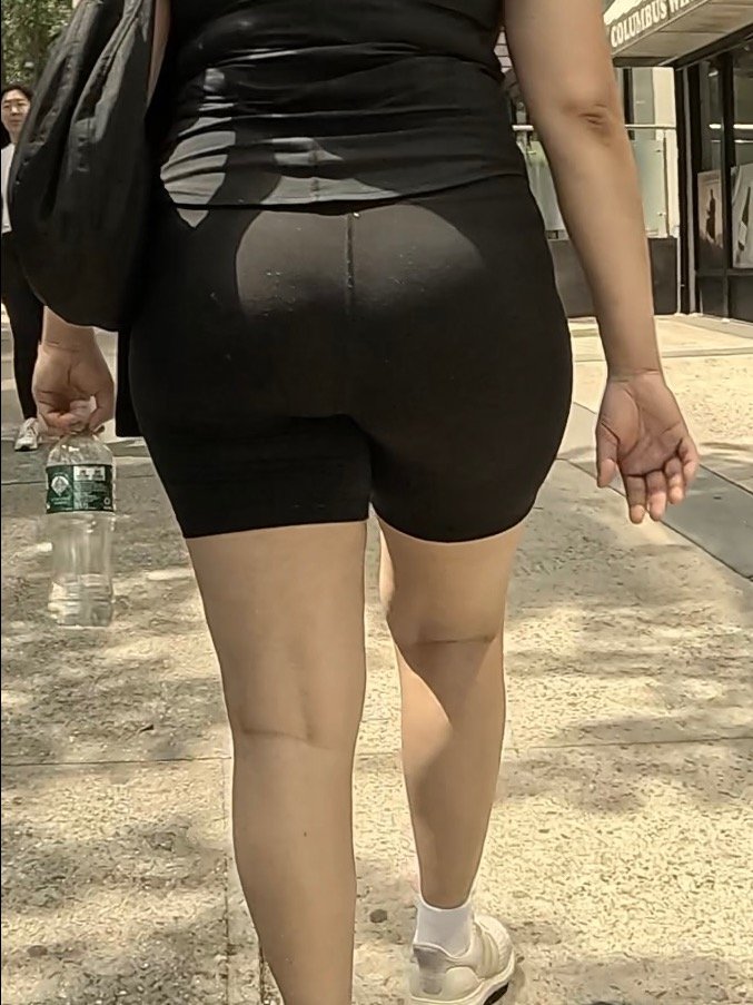 Just perfect Latina product image (1)