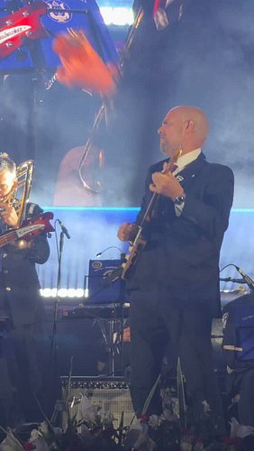 Something you rarely see!
Speaker of the Knesset @realamirohana and Ambassador @govmikehuckabee ROCK JERUSALEM at the US 250t...