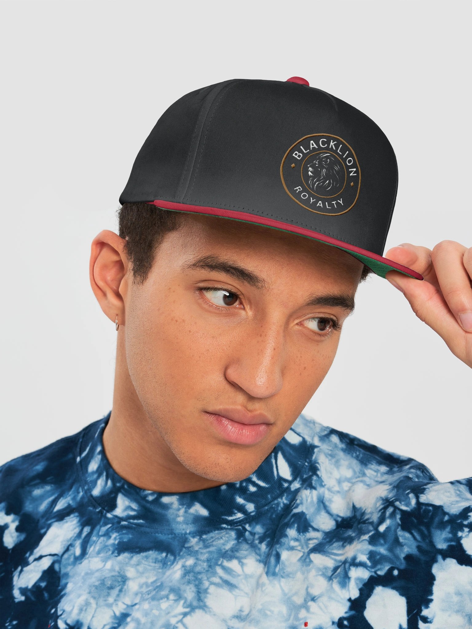 Black Lion "Royalty" Circular Crest Snapback Cap – Premium Embroidered Flat Brim Hat product image (5)