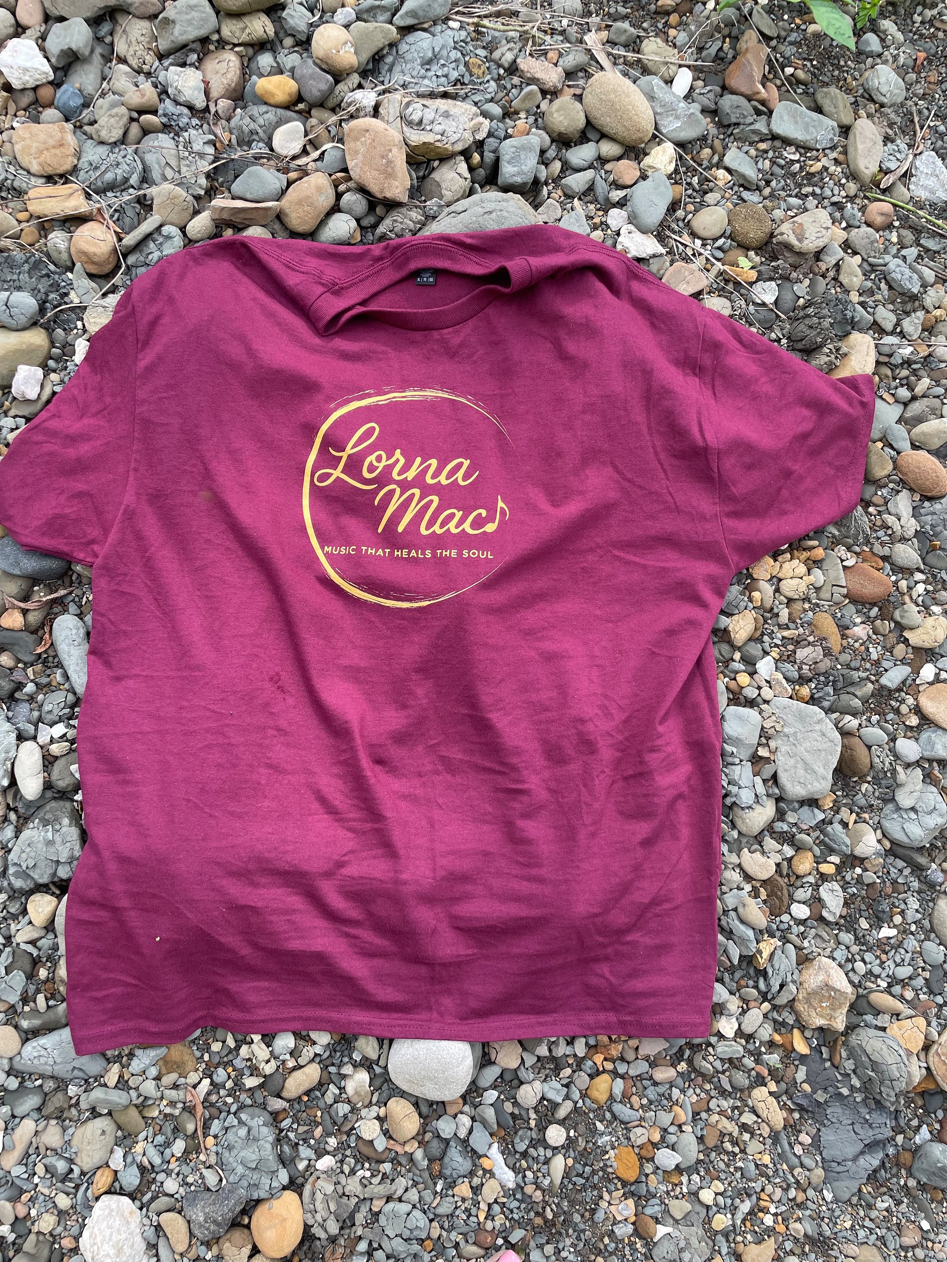 Lorna Mac's Golden Bless T-Shirt product image (4)