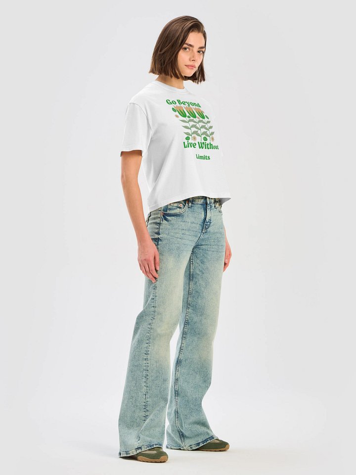 Go Beyond Limitless Floral Boxy Tee product image (18)