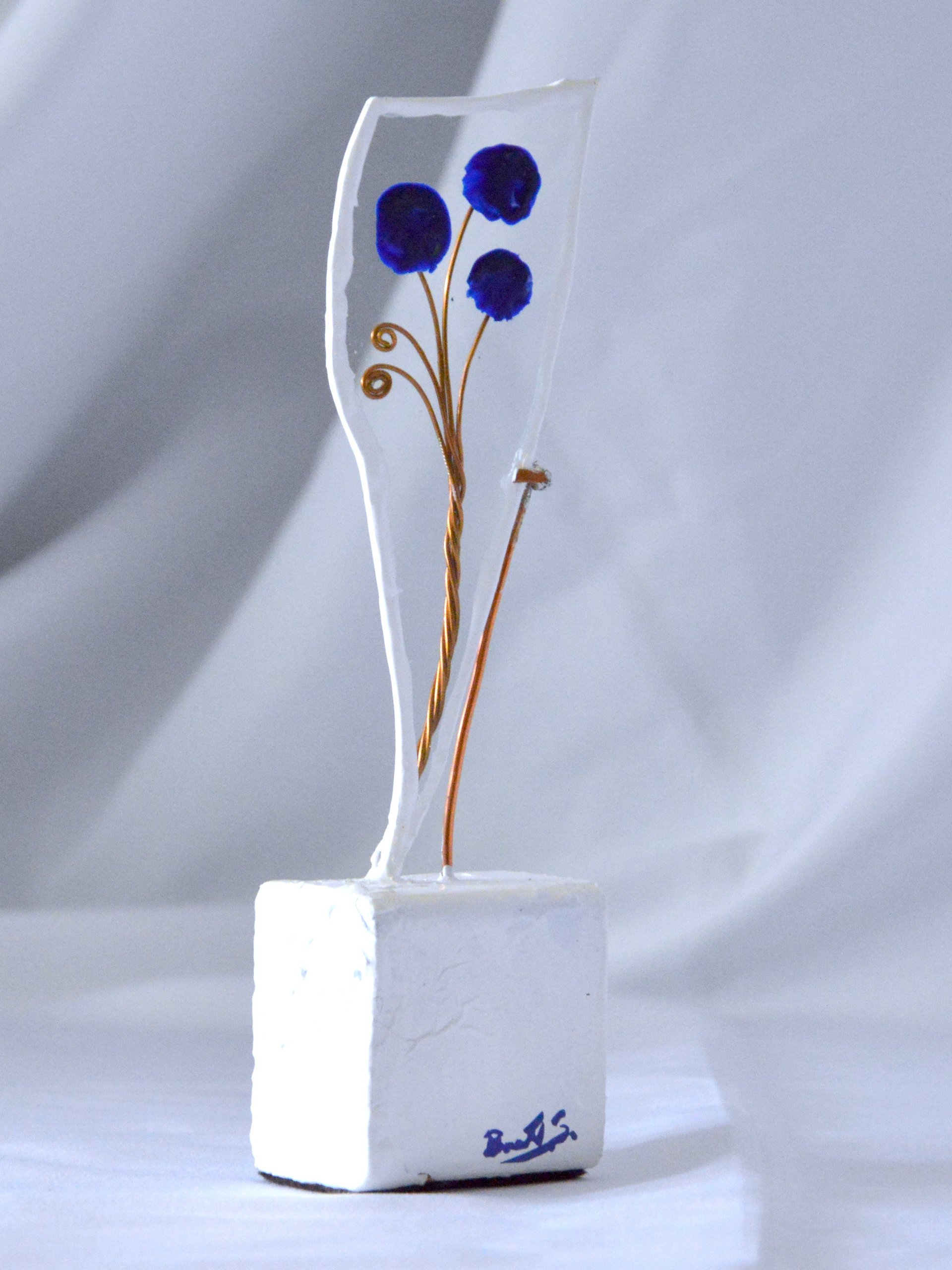 Three Blue Buds product image (2)