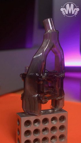 Resin #3dprinting is getting EASY, thanks to the @heygears3d.official Reflex 2! Beautiful prints with less fuss! #3dprinter #...
