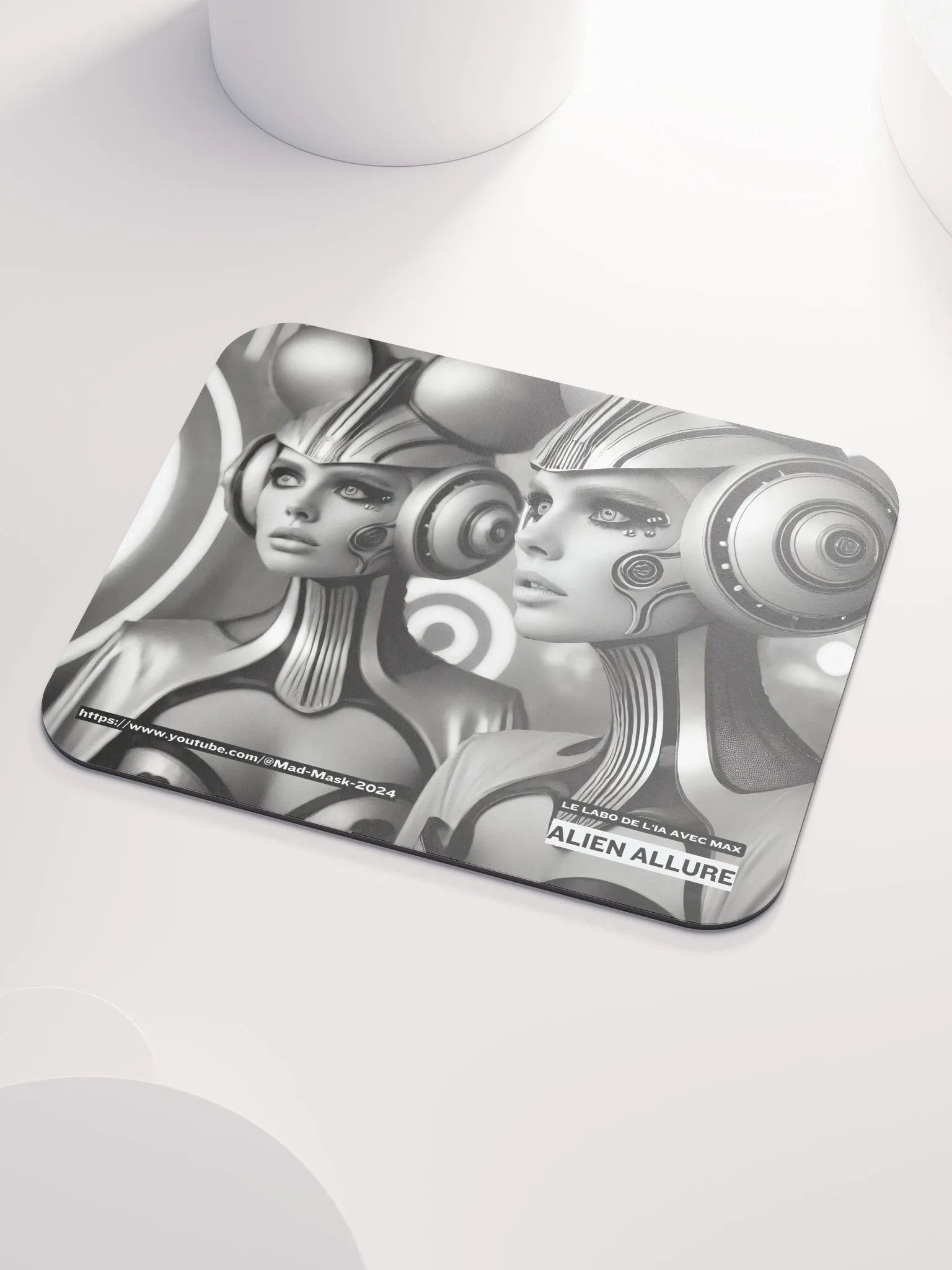 Classic Mouse Pad : Alien Allure product image (3)