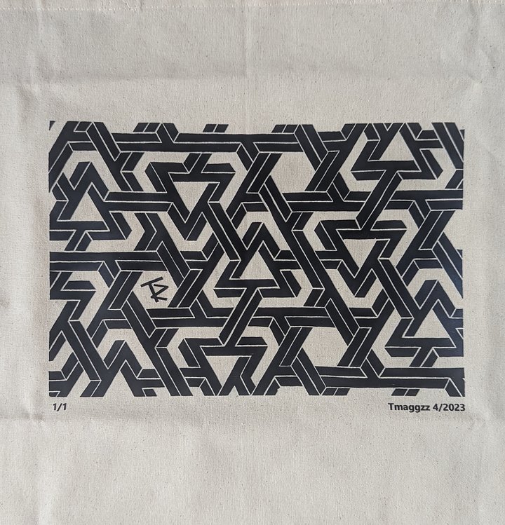 Pattern Print T-Shirt product image (2)
