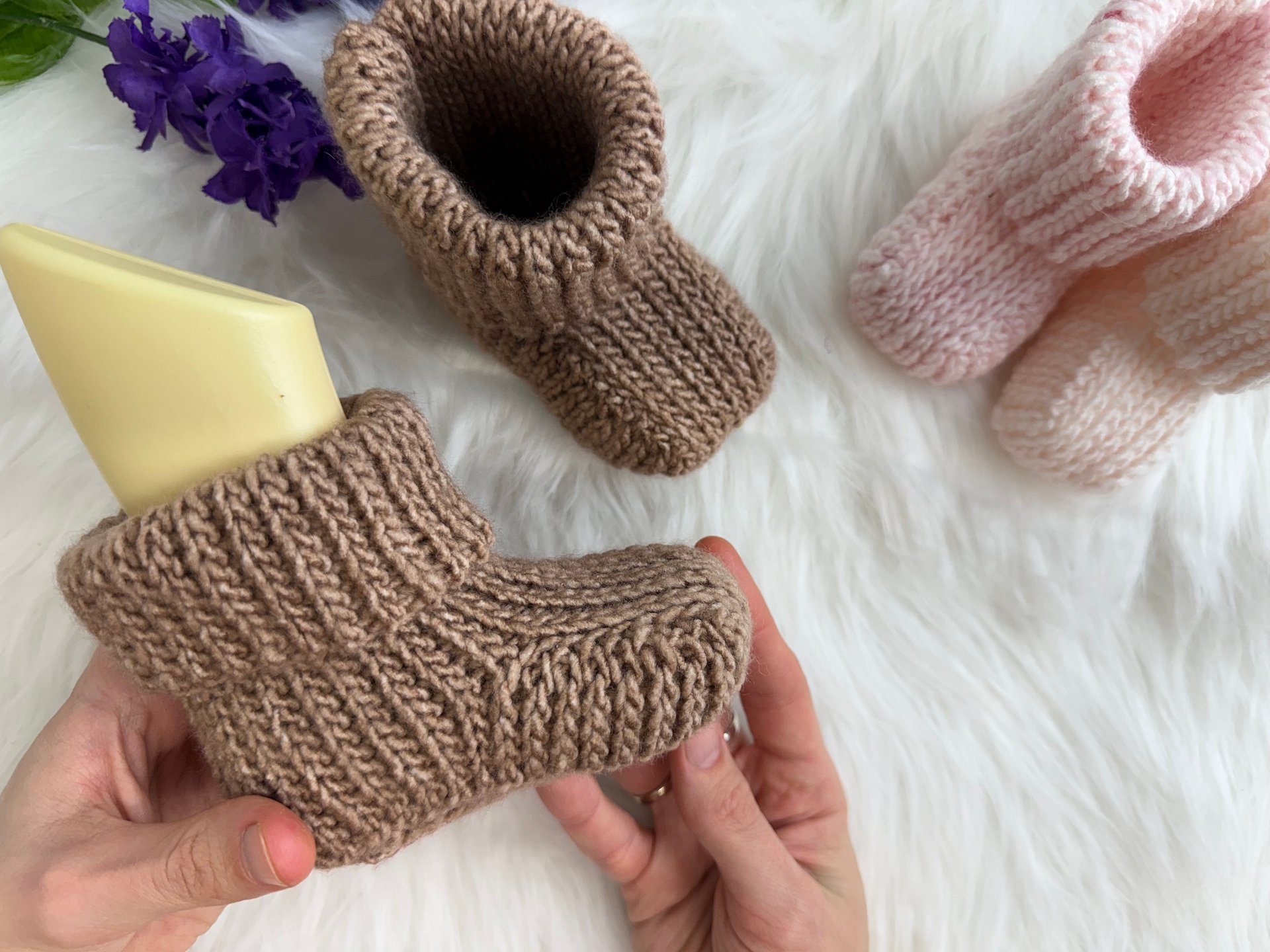 Crochet Ribbed Baby Booties Pattern product image (8)