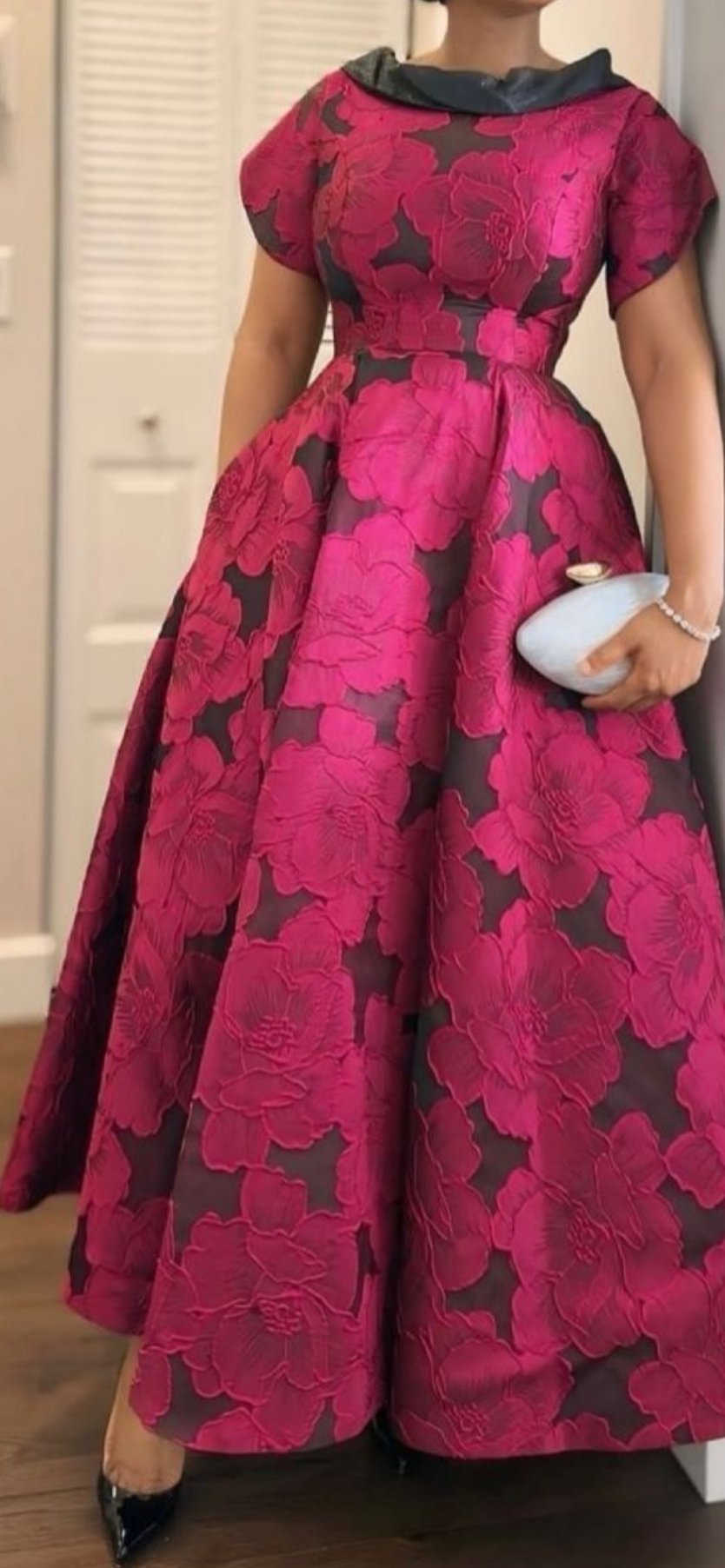 Luxury dress product image (2)