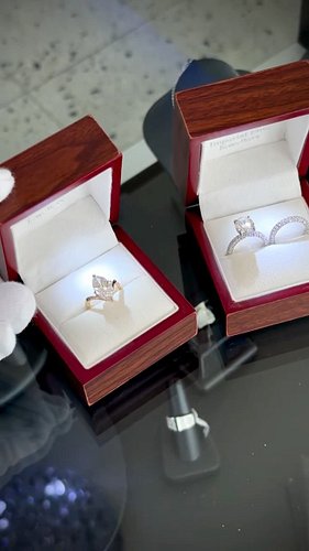 Weekend pickups at Imperial 💍✨

Custom made, ready for the next chapter ~
#yycbusiness #engagementring #custommadejewelry #en...