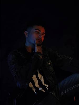 UH OH PT. TWO!👀 #fypシ #photoshoot #artist #fyp #closeup 