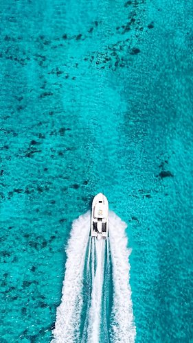 Exumas water is really just on another level 😮‍💨