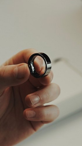 Lost my Ultrahuman Ring Air, so I upgraded to the Ring Pro 😅

Now the case has Find My, so it beeps and buzzes until I find i...