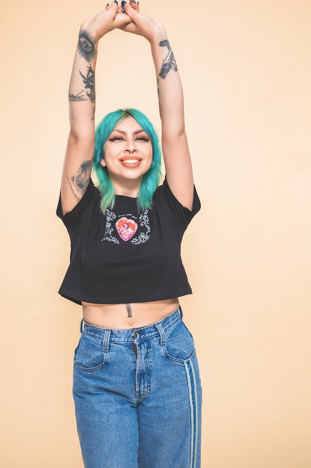 Heart Tee - Black product image (5)