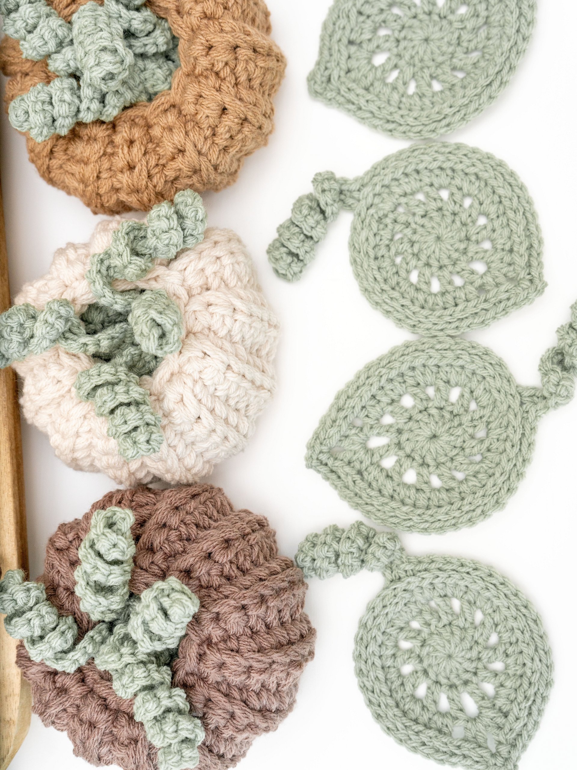 Crochet Pumpkin with Leaf Coasters Pattern product image (3)