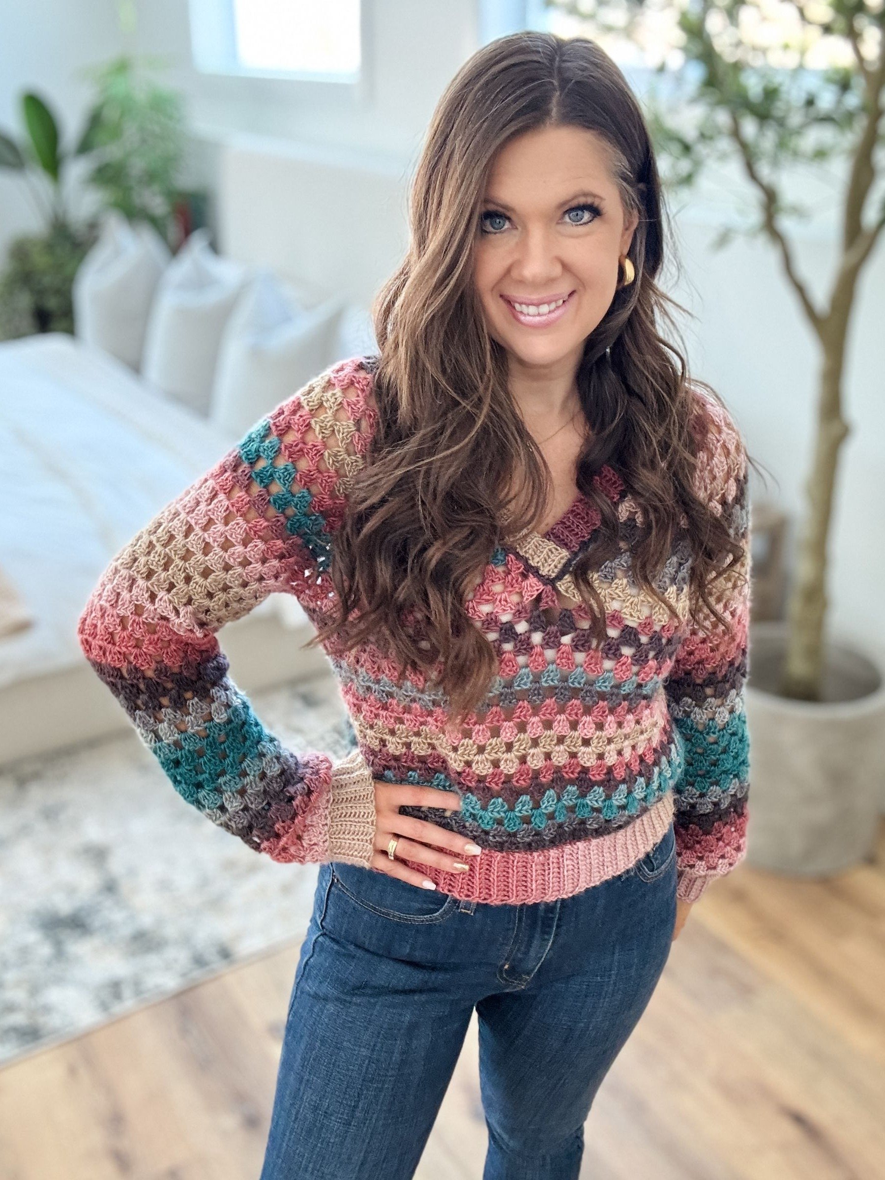 Granny Pop V-Neck Sweater Crochet Pattern product image (1)