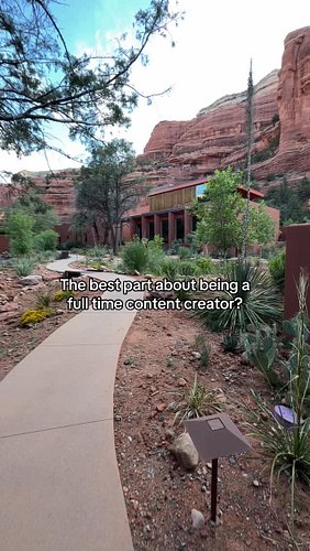 The best part about being a full time content creator? I can work from anywhere.