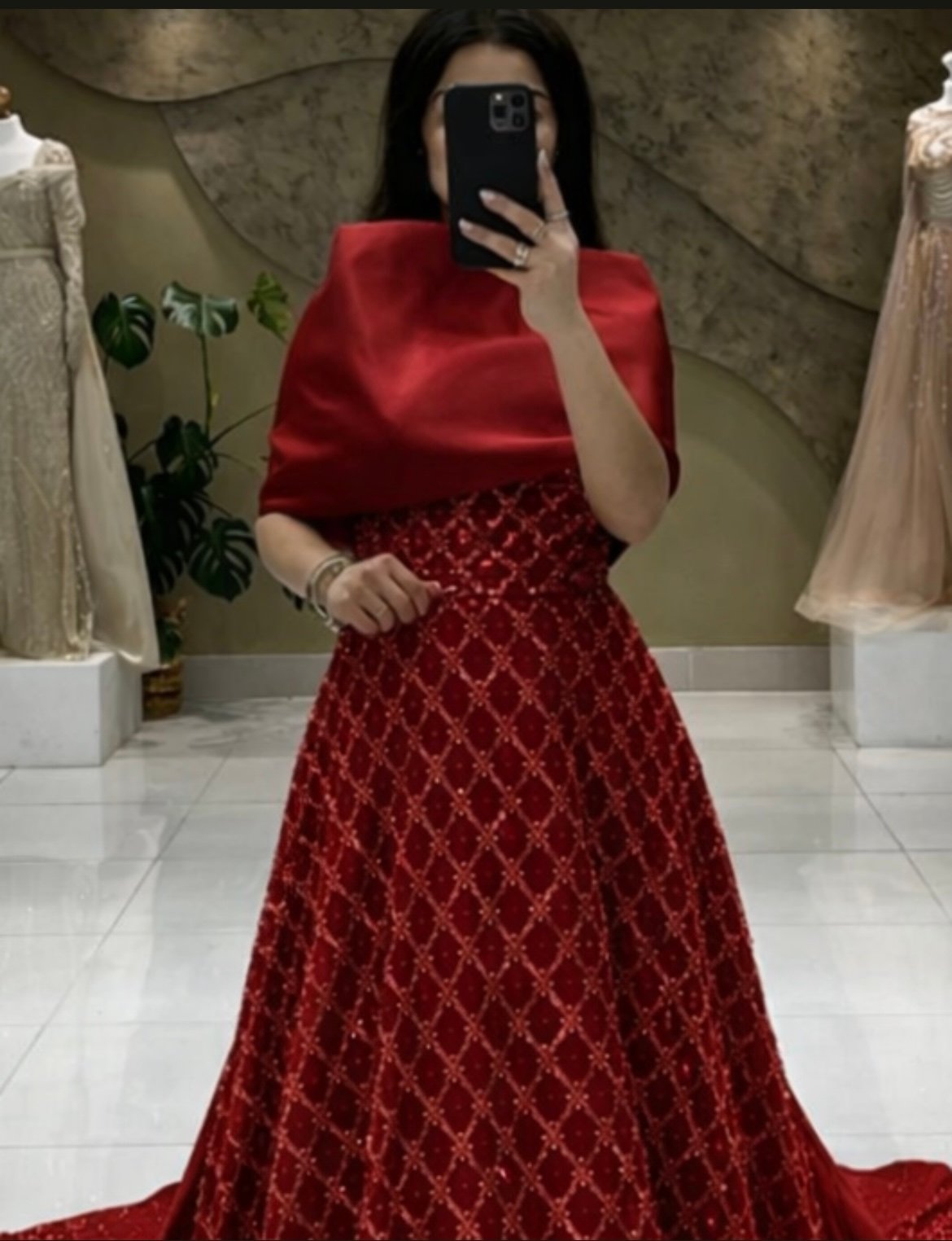 Luxury dress product image (7)