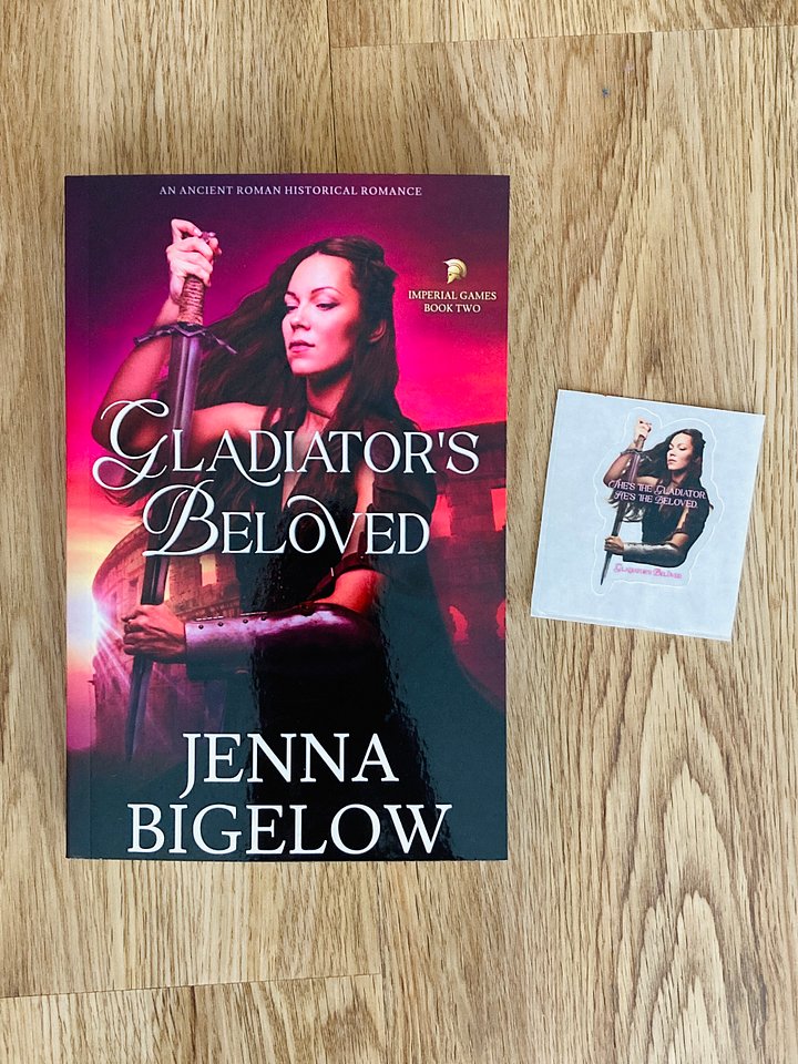 *Signed copy* Gladiator's Beloved + character sticker product image (1)