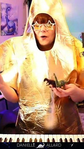 Raiders Can You Come Back in 5 Minutes?
Just immortalizing the time our glamorous and talented friend Venus raided in and I w...