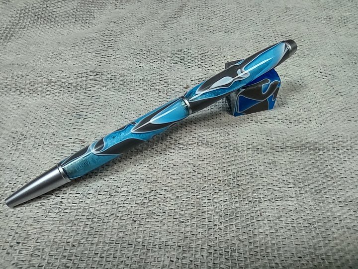 Silver and Blue Spirit Groove Line Pen product image (1)