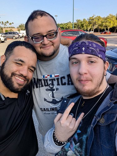 The first group photo of the Floridan members!

This was from before they stepped in the theater for the Mario Galaxy Movie