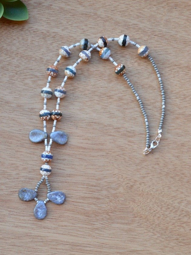 Beaded Agate Gemstone Pendant Necklace product image (3)