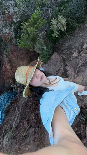 thought I could leisurely walk to the other side 😭
 ⠀⠀⠀⠀⠀⠀⠀⠀⠀⠀⠀⠀⠀
⠀⠀⠀⠀⠀⠀⠀⠀⠀⠀⠀⠀⠀⠀⠀⠀⠀⠀⠀⠀⠀⠀⠀⠀⠀⠀

#hiking #natureheals #redrock #...