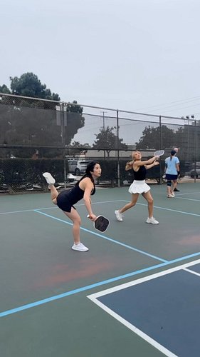 New Wii pickleball games lol
.
My friend made a new high end pickle ball paddle! So proud of you! @cindychendesigns @cynessia