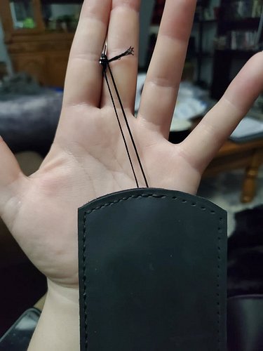 Just a little game of thread chicken. Thankfully, I won this time. 

#handmade #leatherwork #saddlestich #ooak #handsewn