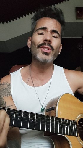 Working on a new EP, this is Take your time!
Some Friends will join me singing this one.
#johnblackwolf #takeurtime