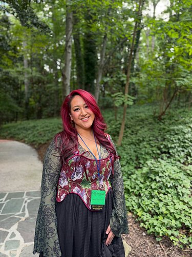 Catch me being awkward and overdressed at your local witchy conference 🌸🖤🌞