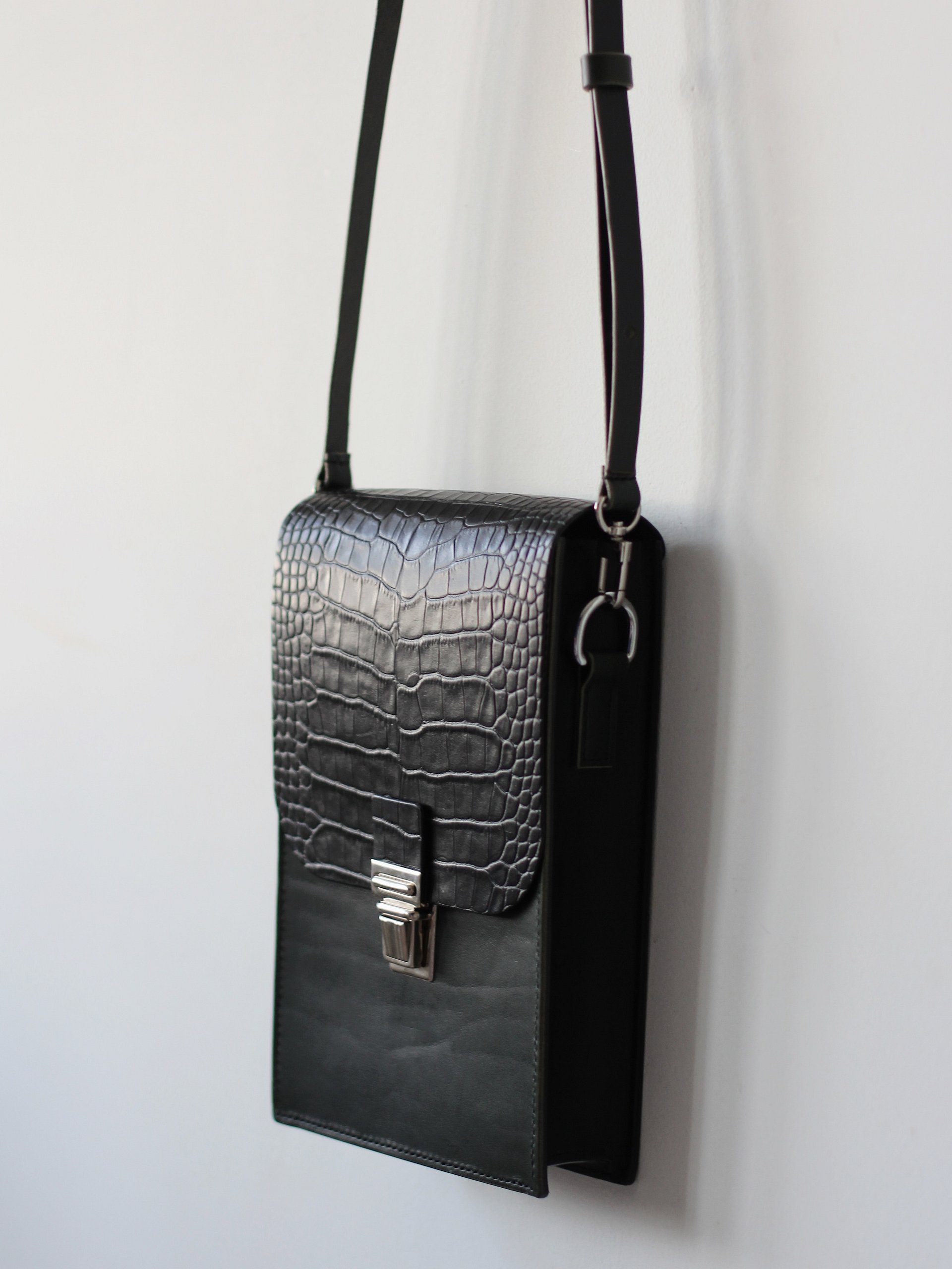 Croc Embossed Vegetable Tanned Leather Satchel product image (10)