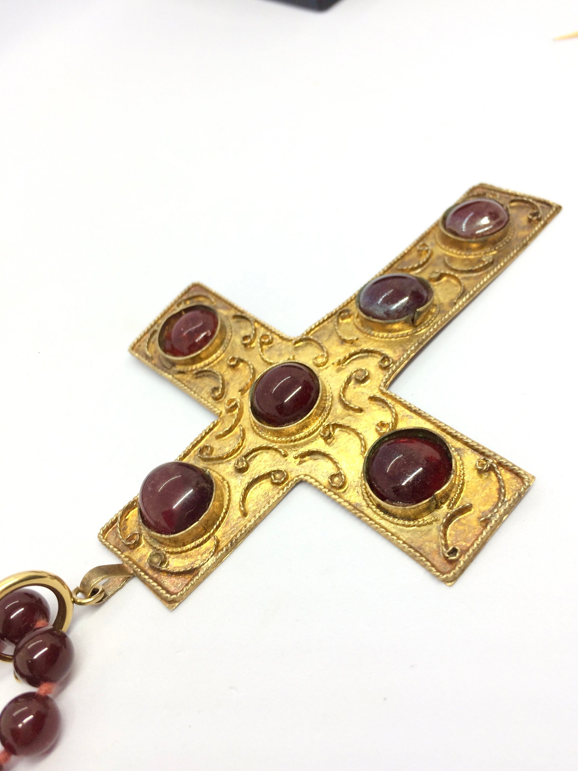 Rustic Crimson Cross product image (6)