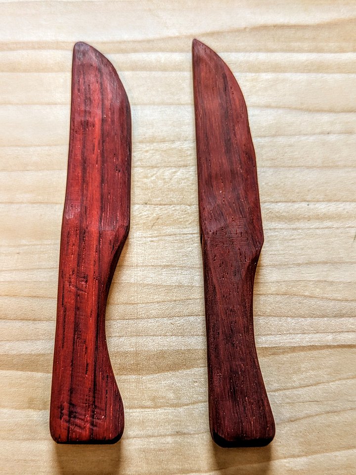 set of 2 African padauk wood butter knifes product image (1)