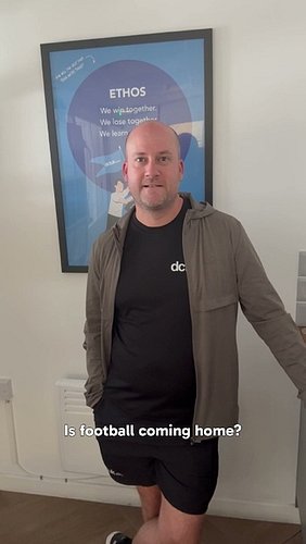 Are you a hopeless optimist or are you with Craig? 🏴󠁧󠁢󠁥󠁮󠁧󠁿⚽️
#IsItComingHome #OfficeLife #Football #UKHumour