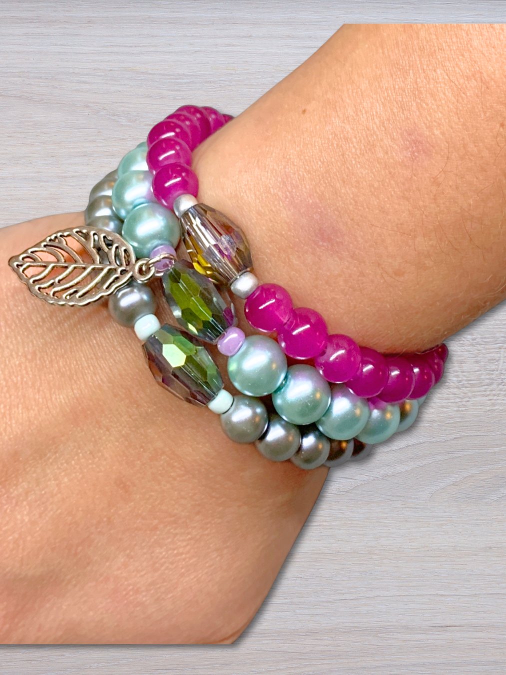 Beaded Glass Pearl Memory Wire Bracelet - Pink, Silver, Seafoam product image (4)