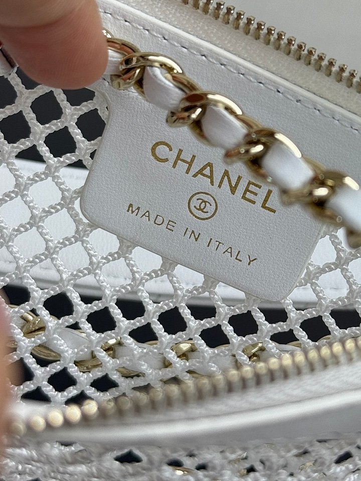 Pre-Owned Like New Chanel Bag product image (2)