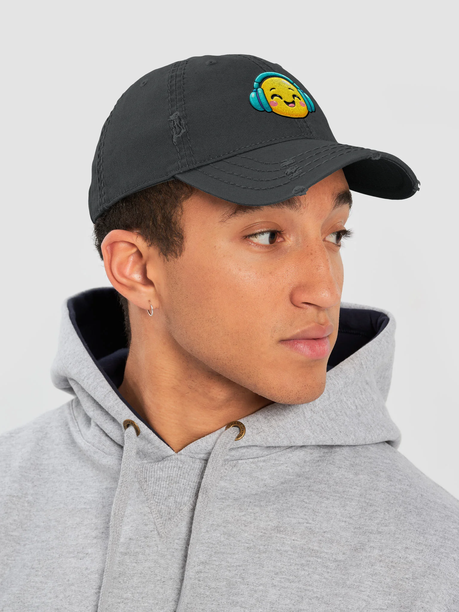 Smilo Chill Hat | Cute Embroidered Headphones & Smiley Face Cap product image (7)