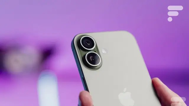 L'iPhone 17 est le tout dernier smartphone d'Apple, qui profite enfin des fonctionnalités Pro comme l'écran 120 Hz. Le voilà aujourd'hui à seulement 699 euros chez Joybuy, dans un pack inespéré avec des AirPods Pro 3 et un lot de 4 AirTags.  [Lire la suite] --- Abonnez-vous à Frandroid sur Google pour ne manquer aucun article !