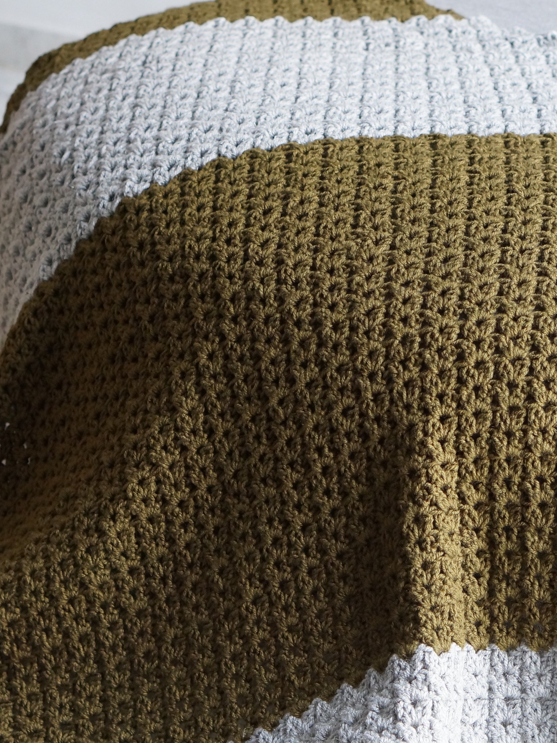 Double V stitch corner to corner blanket pattern product image (8)