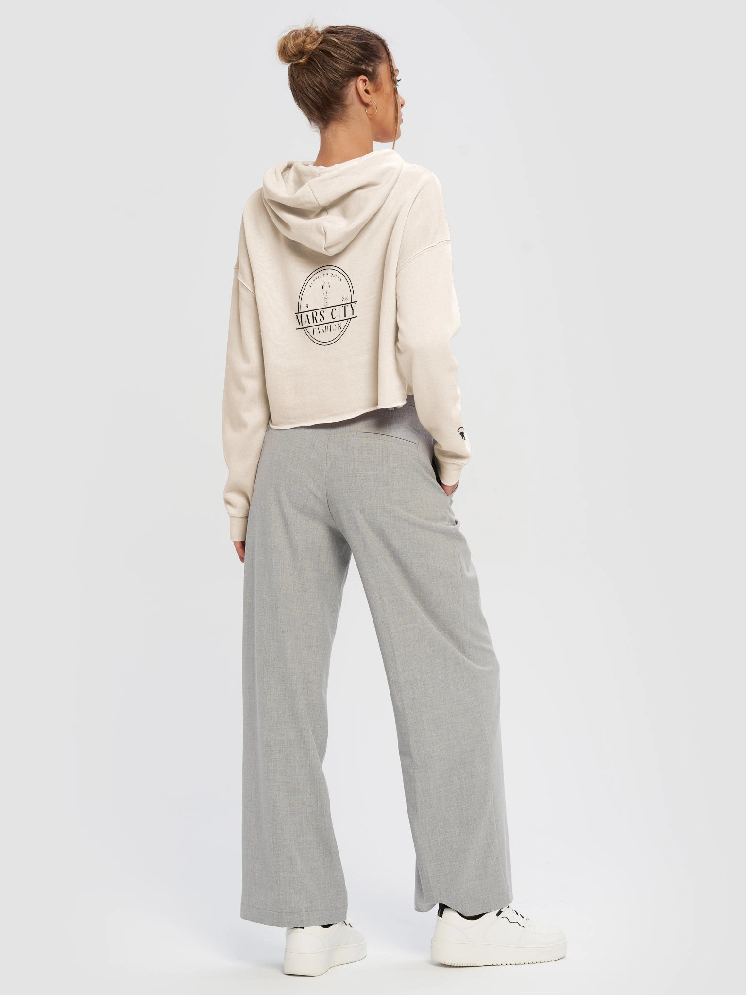 THE CERTIFIED QUEEN CROPPED HOODIE (5 LIGHT COLORS) product image (6)