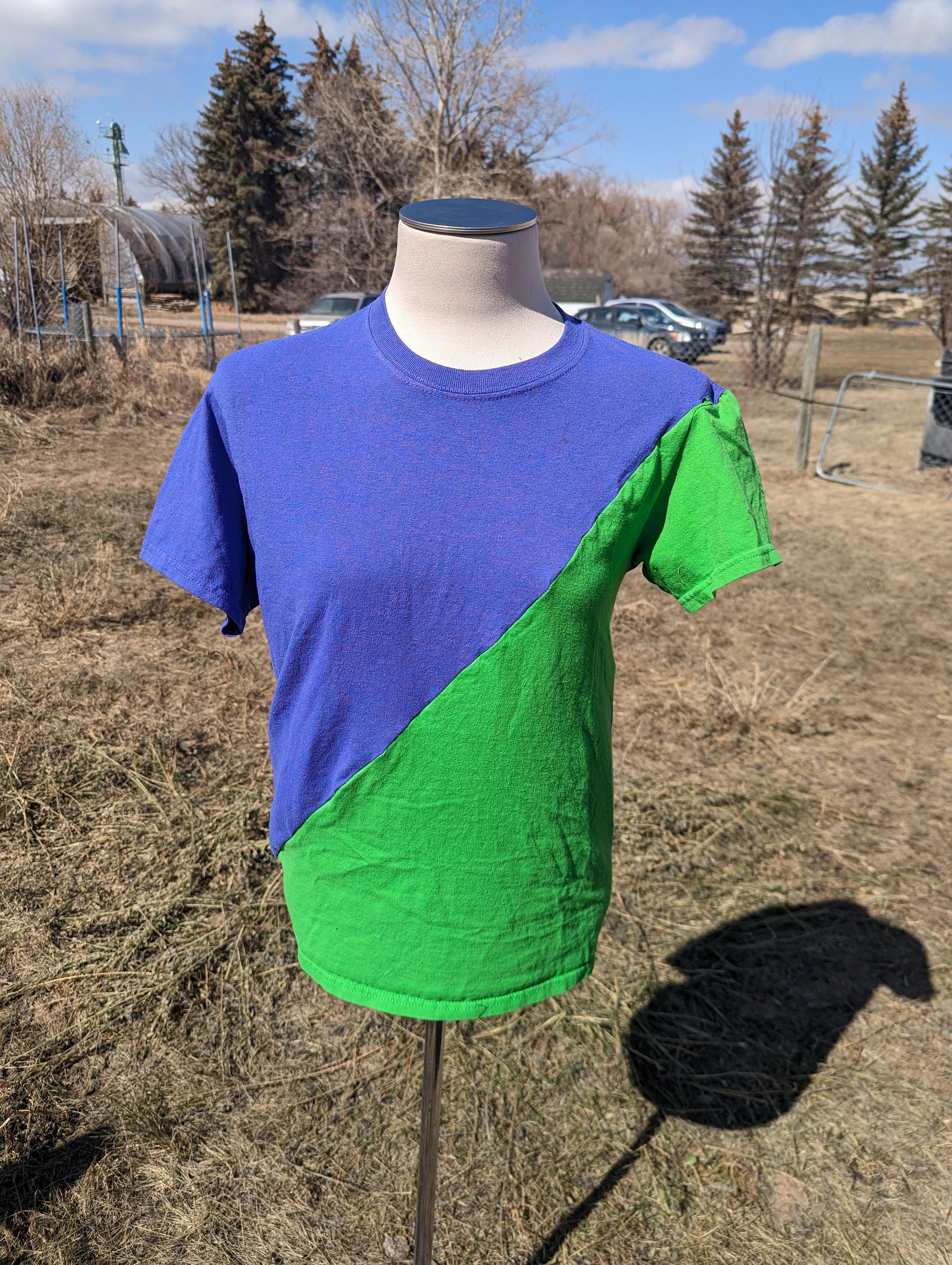 colour split t-shirts product image (3)