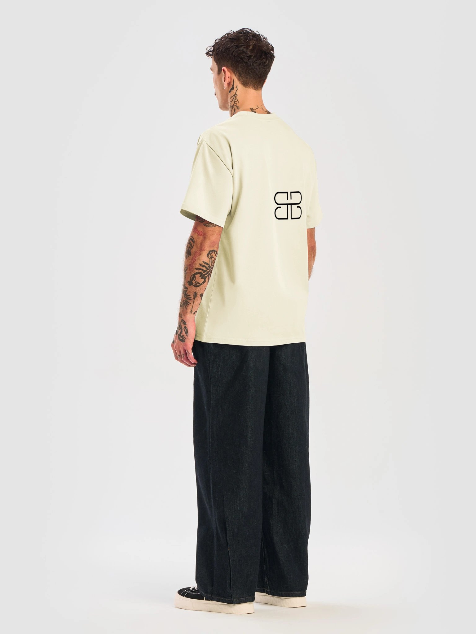B&B LOGO T-Shirt - Light product image (8)