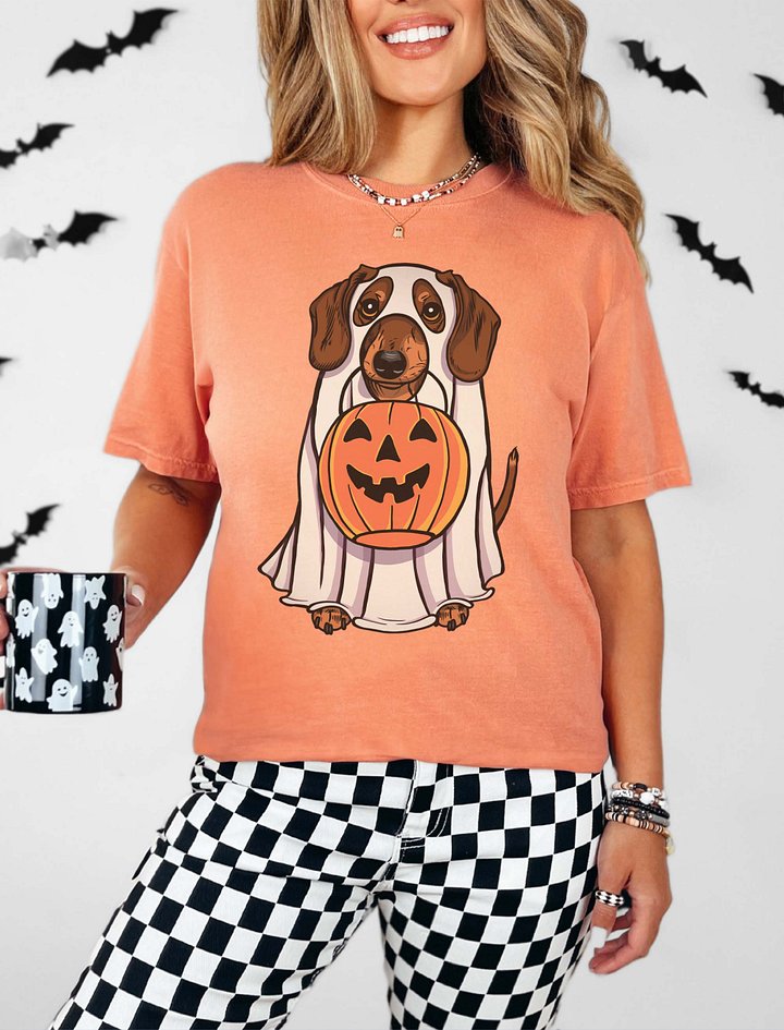 Funny Halloween Dachshund(Red) T-Shirt | Funny Doxie/Wiener Wearing a Ghost Costume and Holding a Pumpkin Basket product image (2)
