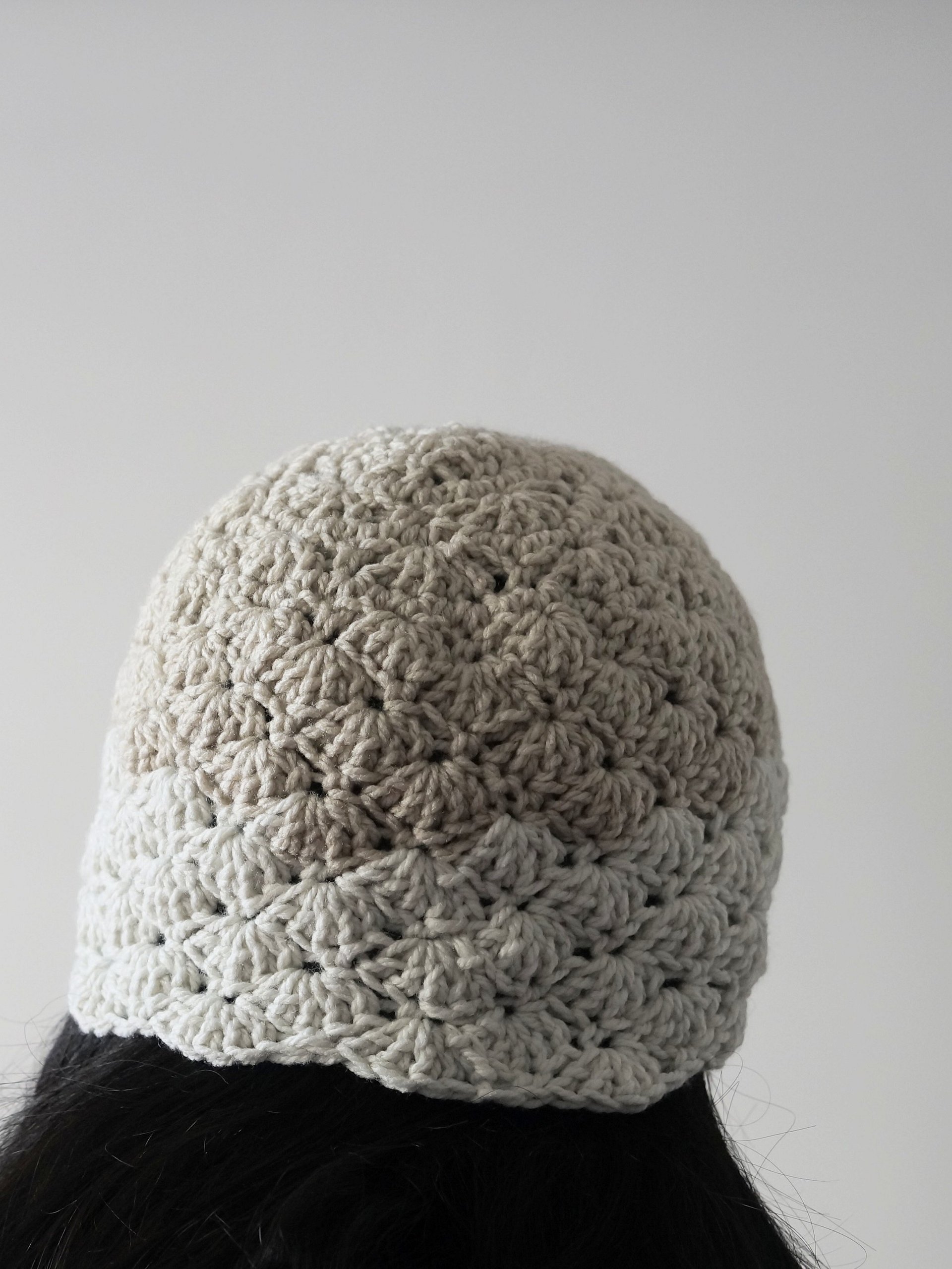 Shell stitch beanie crochet pattern product image (2)
