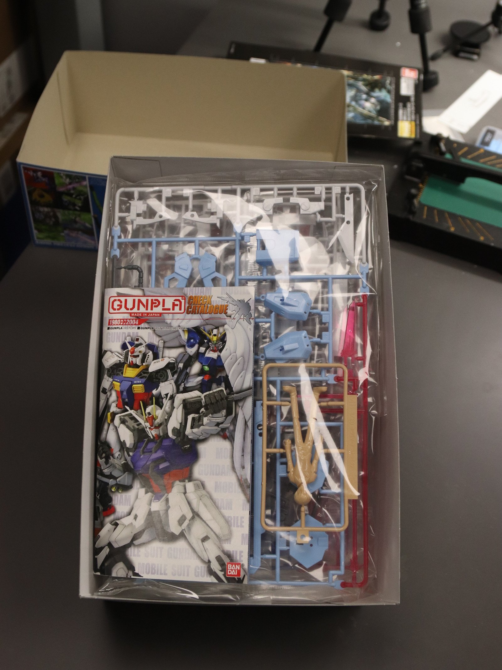 Bandai HG 1/100 Sword Strike product image (2)