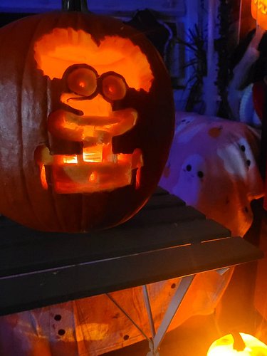 Carved a pumpkin last night... 😅 Can you guess what it is?! 👀🎃 [answer at the end]