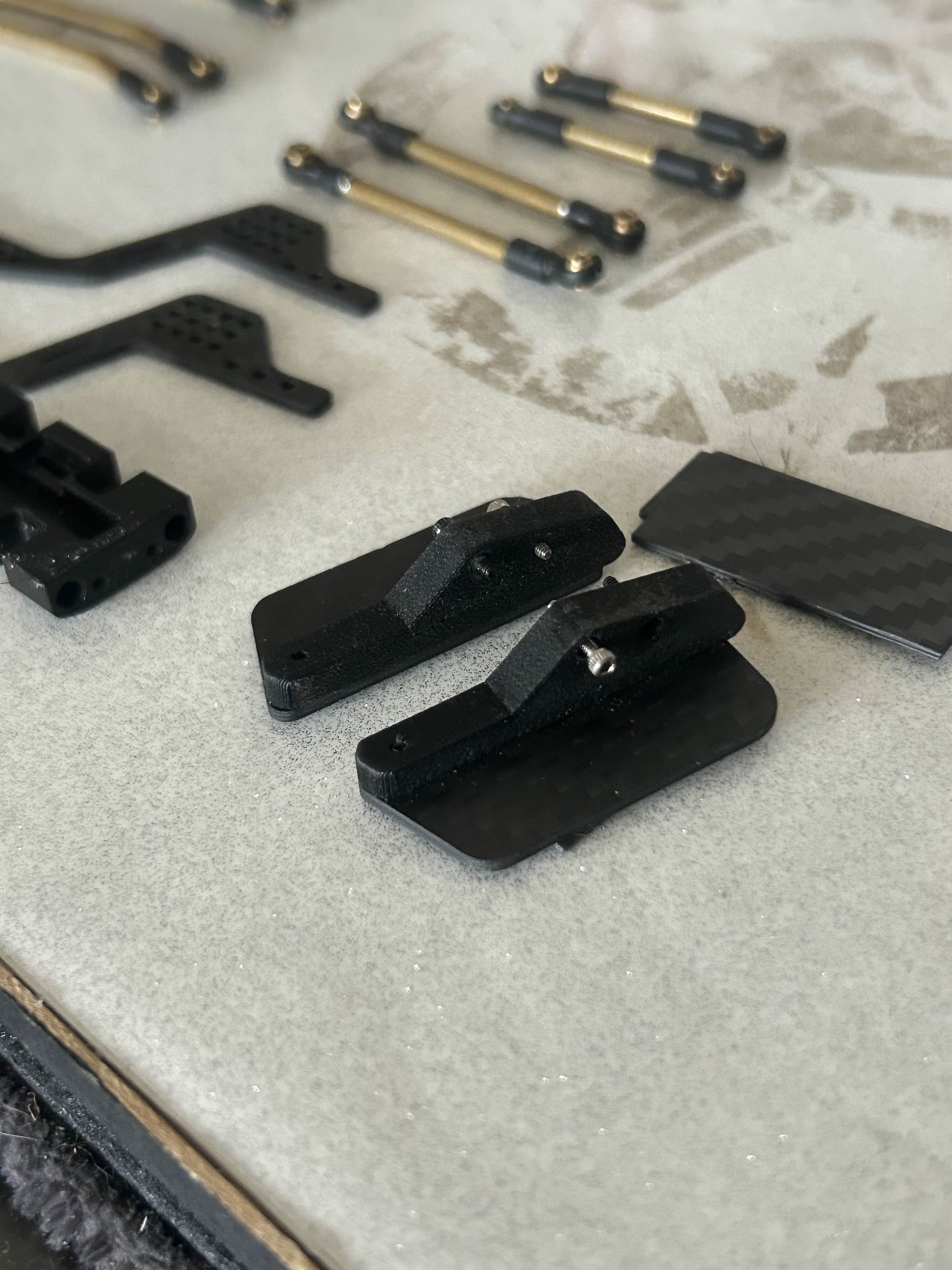 Athos chassis w/ links product image (2)