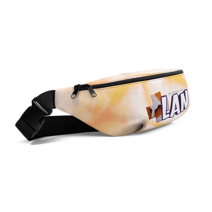 Pulling up to LAN with my rgl fannypack product image (2)