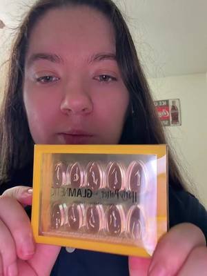 Glamnetic Harry Potter nail set “Golden Cup” #glamnetic #glamneticnails #pressons #fakenails #beauty 