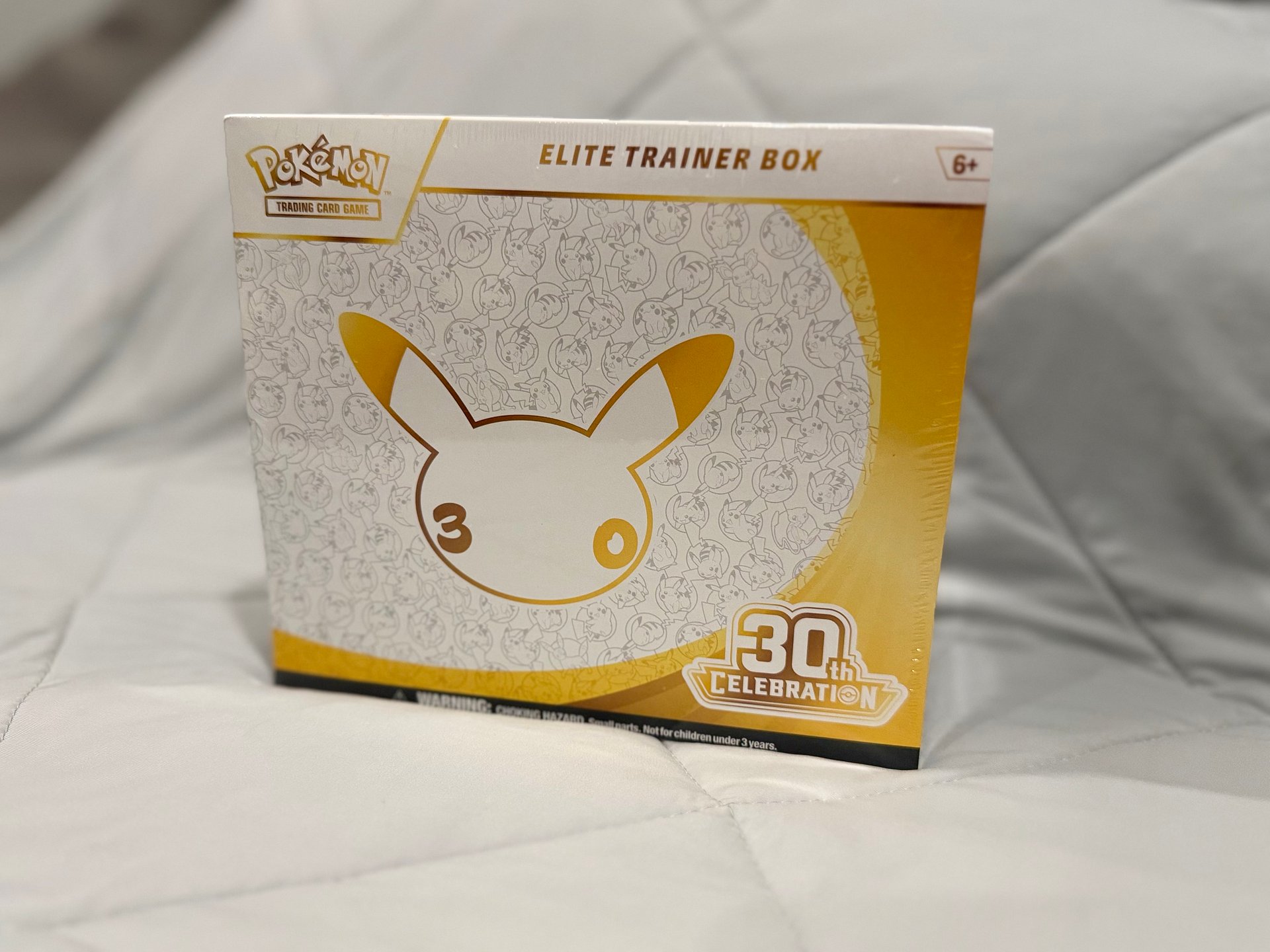 Pokemon TCG: 30th Celebration Elite Trainer Box product image (1)